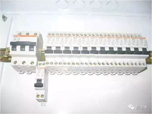 空開安裝預(yù)留位